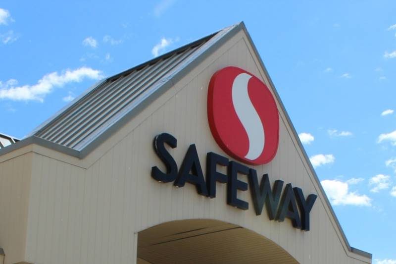 safeway-sign-3980925