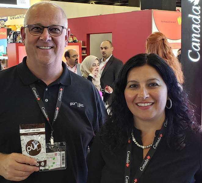 dave_terry_of_the_pur_company_with_melina_ouzounis_of_mccormick-9398292