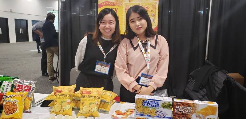 Flora Chi (left) and Yuna Jang, Redfrog Enterprises