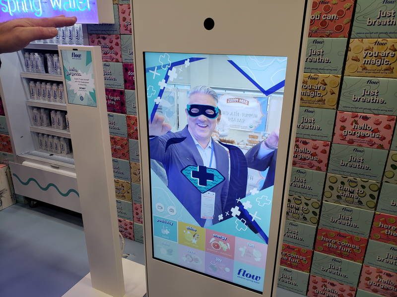 nicholas_reichenbach_of_flow_water_with_in-store_display_augmented_reality_mirror-5844425