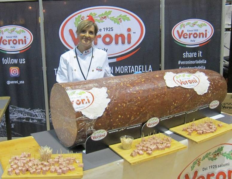the_300_pound_mortadella_was_a_must-see-4563266